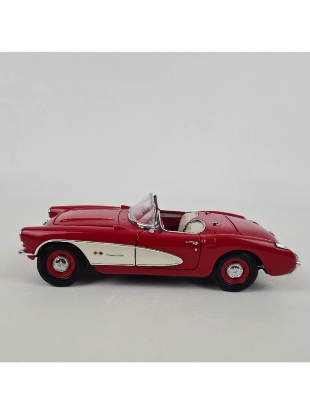 Franklin Mint Precision 1957 Chevrolet Corvette Red 1:24 Die Cast B11TC55